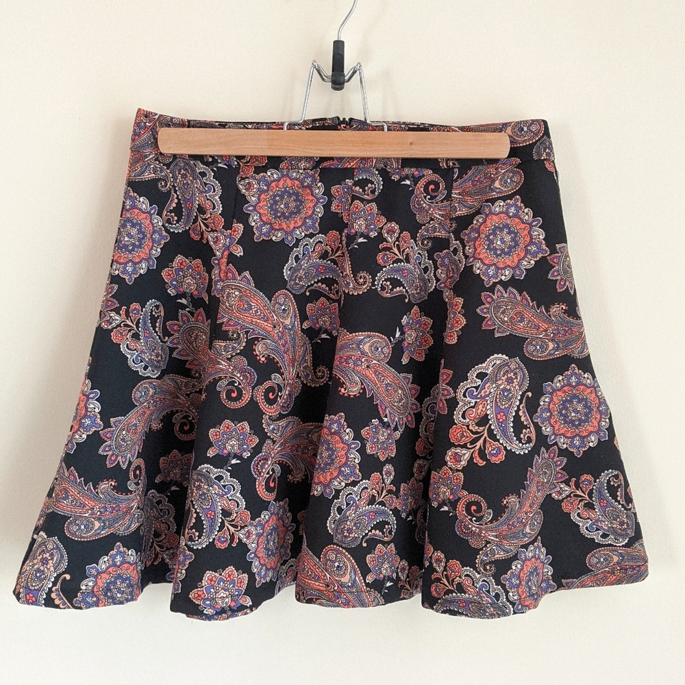 LUSH skater skirt sz M